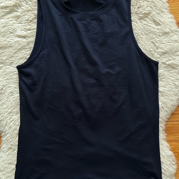 NWT Size XXS (fits XS too) Fabletics Dry Flex Open Back Tank in Navy Blue - Picture 2 of 2